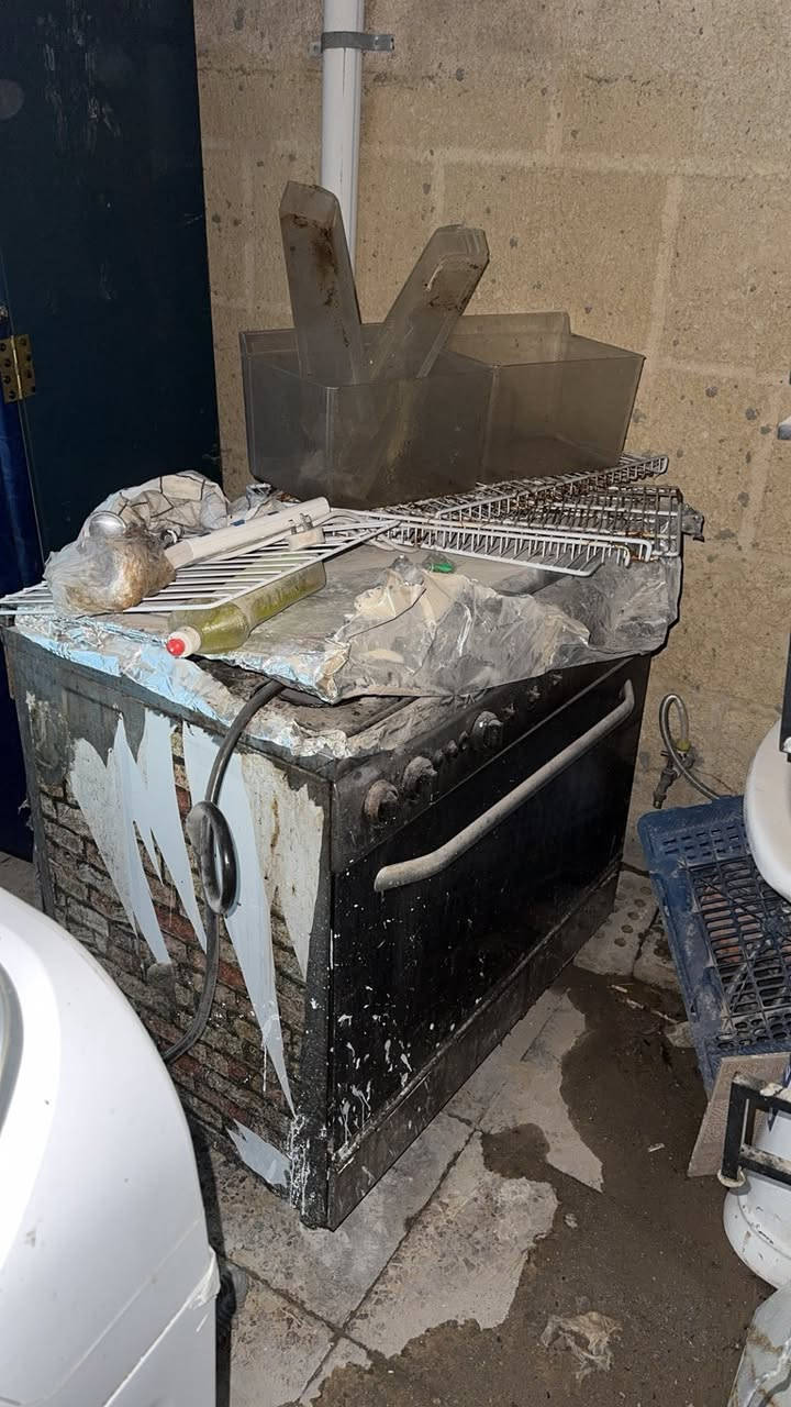 السلام عليكم
عندي ذني الغراض 
طباخ وثلاجة ومبردة وكلهن شغالات و ع الفحص رممت البيت وبقن بالكراج وصار عليهم تراب
حط سعر وتعال اخذهن
المكان بغداد الغزالية
تكدر تراسلني ع الماسنجر


**إذا كنت صاحب هذا الإعلان وتريد حذفه لأي سبب، رجاءا أرسل رسالة إلى الدعم الفني**