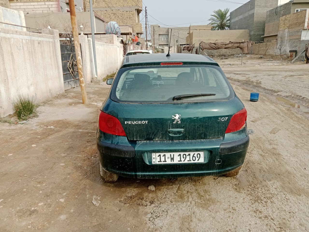 السلام عليكم للبيع بيجو فرنسي موديل 2004 سيارة جاهزه كير مكينة حداديه تبريد كله جاهزة مكفوله من الضربه بيه صبغ تجديد جماليه سنويه جديدة اوهزه جديده كهربائية كله شغاله سيارة جديدة مكانه حله السعر 46 الاتصال ***********
