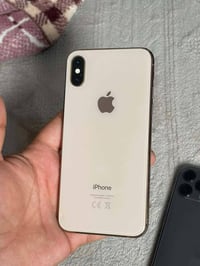 آيفون XS • ٢٥٦ • شاشة مكسورة