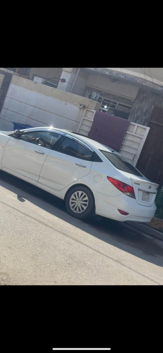 السلام عليكم
اكسنت موديل ٢٠١٢ خليجية فول مواصفات بيها بس باب خلفي صبغ بدون حادث بدون تبديل تكحيلات بسيطه فقط
السعر ٩٤ وبيها حك الجية فقط 
للاستفسار 
***********   حي الجامعة

