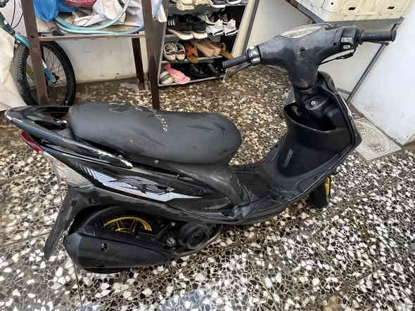 ماكس عدله للبيع صارله اقل من شهر نازله من رمبه اتريد تفحص المكينه روح العراق كله افحص دراجة مرتبه ونظيفه وملحة والويل مالته الاصلي موجود  شوفت عينك النظافة نقصه بس اضويه اماميه محاطله اما الباقي كله كفاله عامه ونزله من معرض واحد ضلال مكاني بغداد رقم تلفون*********** السعر/مليون200وبيه مجال
