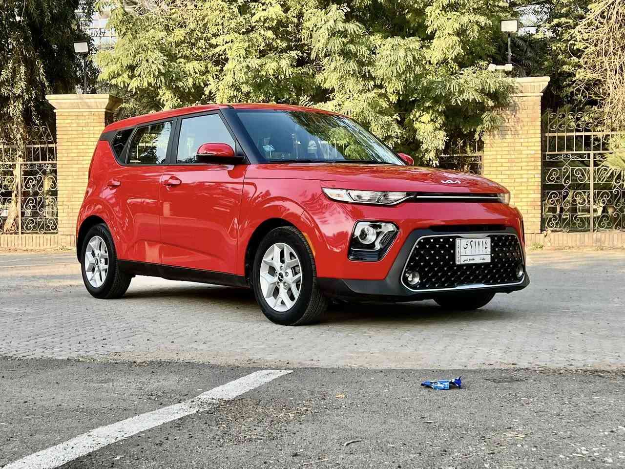 يالله.. 
عندي. كيا. صول. موديل 22 وارد . امريكي  لون احمر ❤️رقم بغداد باسمي. تحويل مباشر   السياره بدون. قطره صبغ. حادثها  تكحيل بسيط. بالبنيد  فقط. باقي سياره. كفاله. عامه .. محرك 2000 دوش  ماشيه 26. الف. كيلو. متر. يعني. بعده.  بحالة الزيرو  السياره. موصفات. شاشه وكاميرا وتدفئة بالكشنات. وشاحن وايرلس  رادارات 360 درجه. ويل. كب  وتحكمات 4. جهات. واشاير بالمري السياره.   حلوه. وجديدة.  مكان. السيارة بغداد. بالمنصور. الي يحب. يتصل
***********
***********
