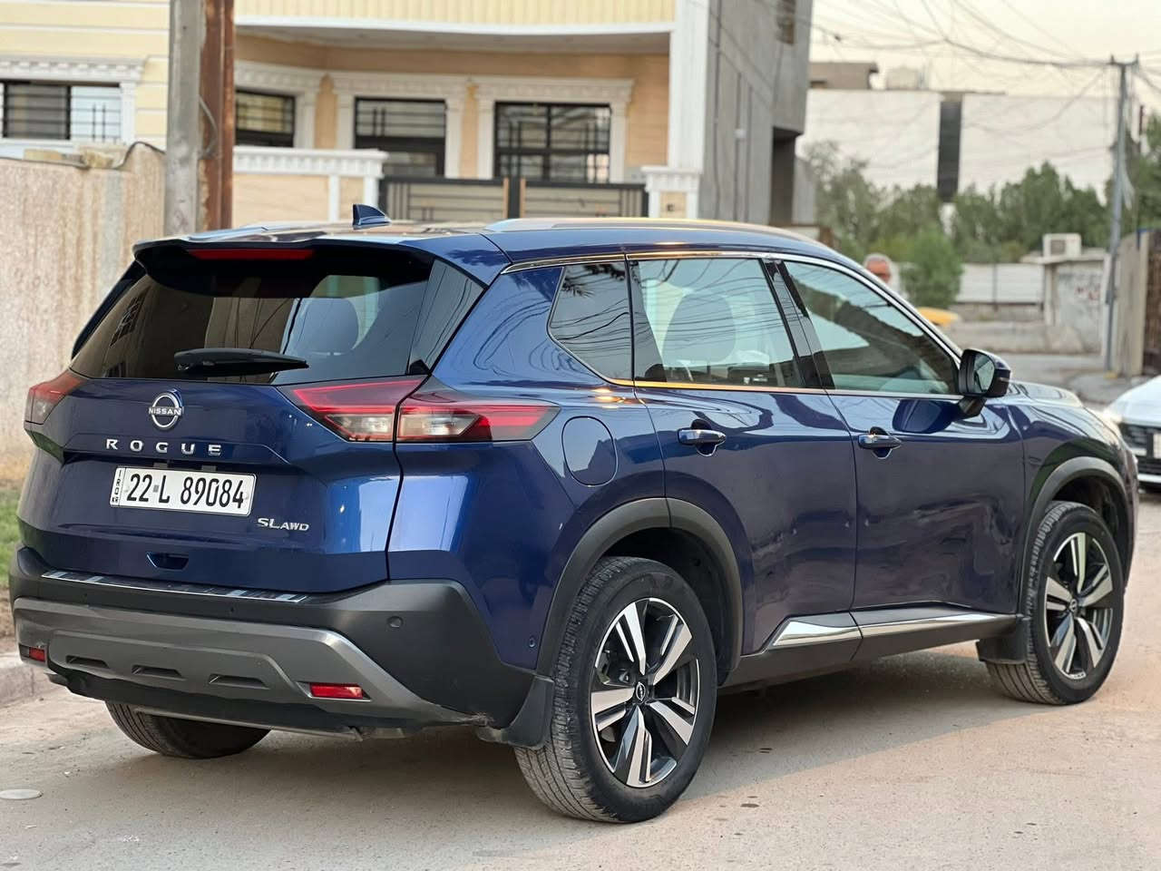 𝐍𝐈𝐒𝐒𝐀𝐍 𝐑𝐎𝐆𝐔E ‏SL AWنيسان رووج 2023 ماشية 30000 وقابلة للزيادة رقم اربيل بسمي تريد تحويل تريد وكالة شاشة ايباد
‏‎‏‎كاميرا 360 درجة 
‏‎هاندبريك بصمة
‏‎‎رادار امامي (تحديد مسار)
‏‎‏‎رادار جانبي (نقاط عمياء)
‏‎‏‎رادار خلفي (التحذير من الاصطدام)
‏‎‏‎حساسات جانبي وخلفي 
‏‎نظام : OFF-ROAD‎: SHOW: ECO‎:AUTO‎: SPORT
‏‎كشنات جلد كهربائي تدفئة بالكشنات والستيرن
‏‎تحكم ستيرن
‏‎تبريد لمس 
 لايتات ليد زنون باب الخلفي كهرباء والمواصفات التعرفوها 
مكاني بغداد دوره احي الصحه السعر 165$ 
***********
