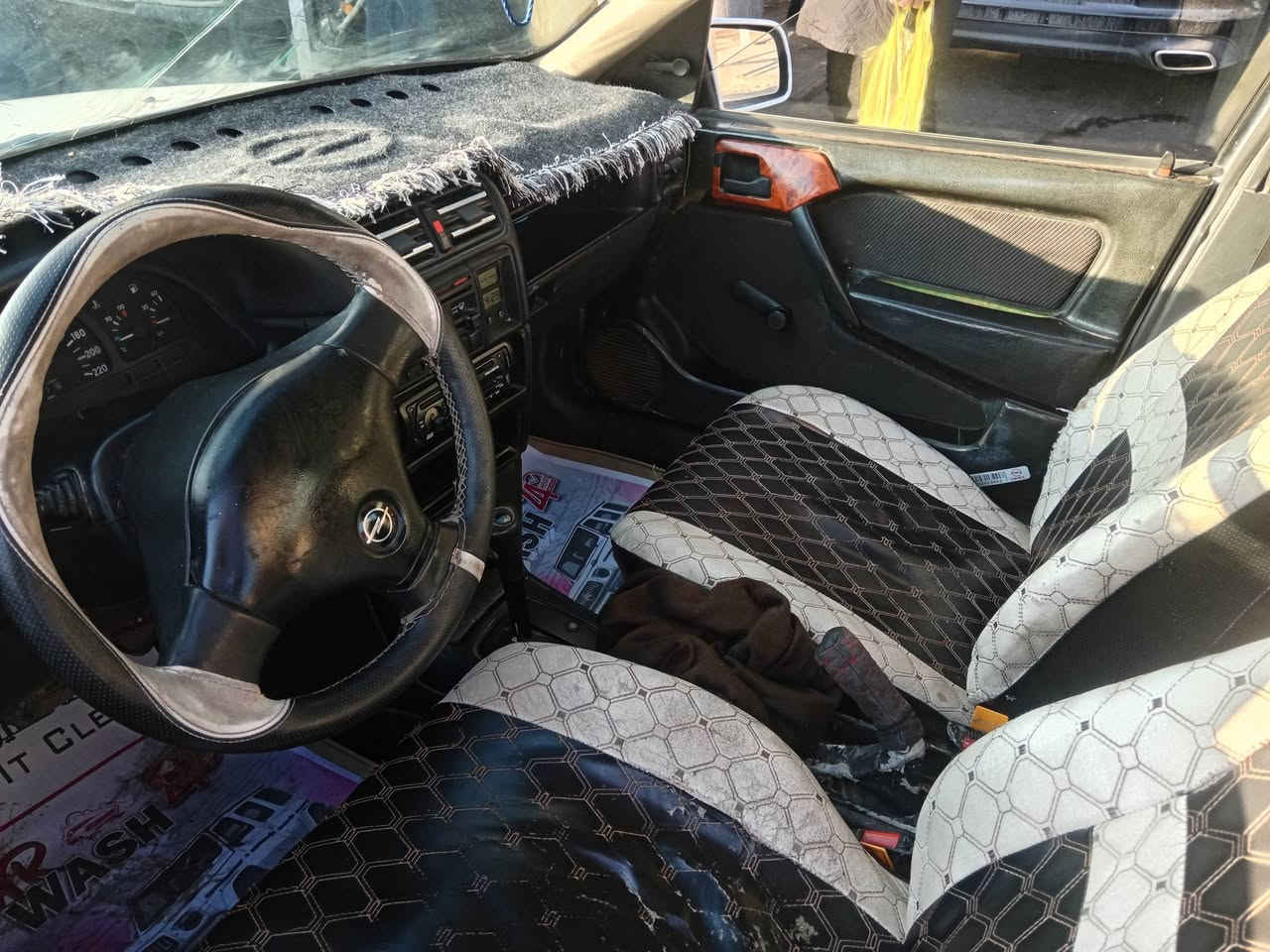 فكترا حجم 18 أبيض
كير اوتوماتيك 
كشنات جلد.                المكان ناحية زمار
رقم نينوى شرط التحويل
ويل كب مسطرة 
السعر 55 وبيها مجال للطيبين

الأستفسار اتصال ب
***********
متوفر واتساب
