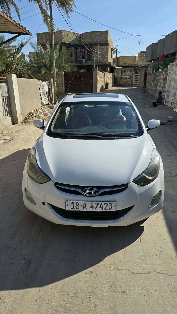 الالنترا 2014 وارد خليجي سونار مرفوق مع الصور مكينه كير حداديه تبريد مكفولة
مكينه 1800 شرط تحويل مباشر مكان السياره الحله 
السعر 118 بيه مجال بسيط ***********
