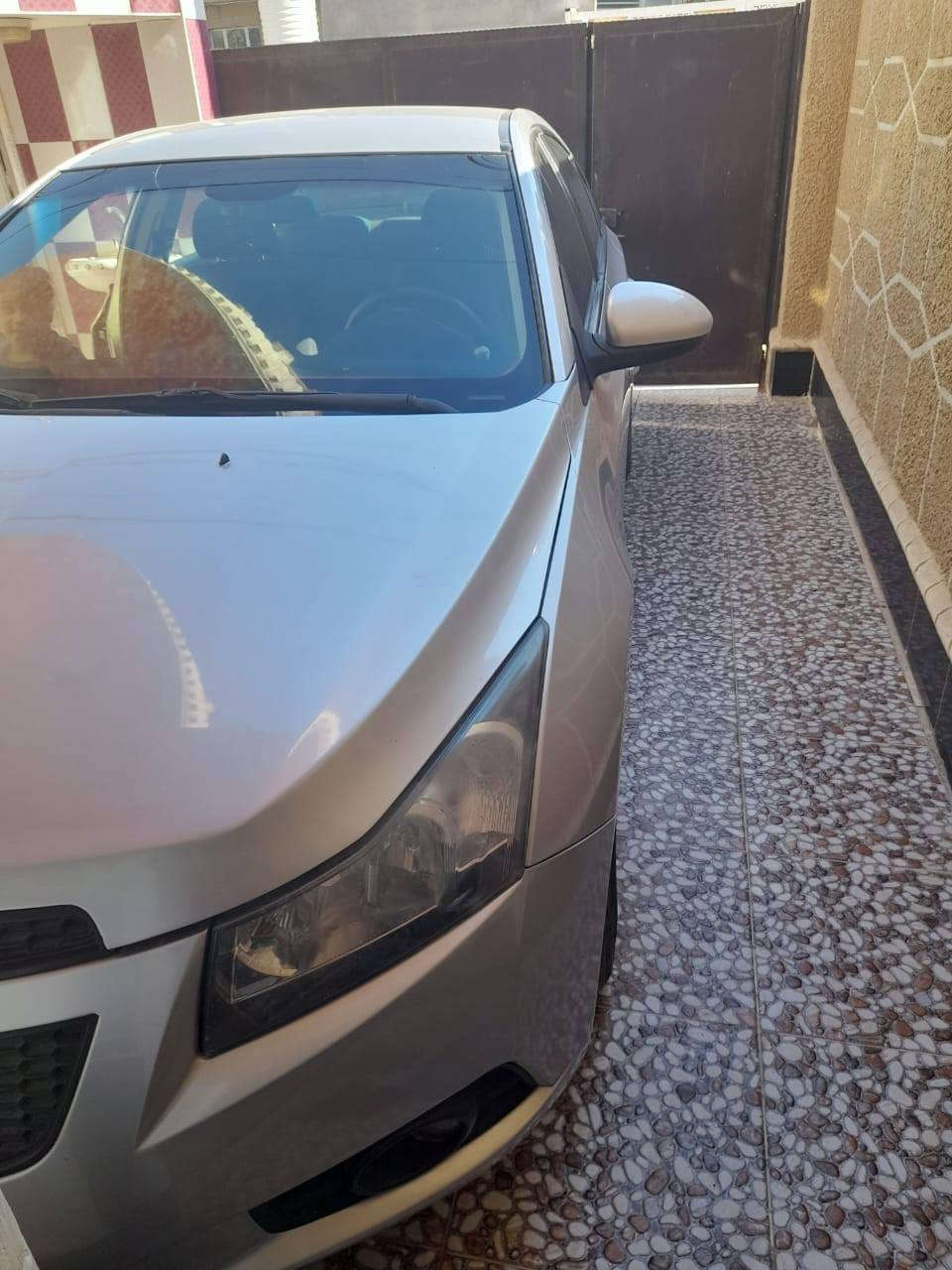 السلام عليكم كروز خليجي موديل 2012 محرك ١٨٠٠ سيارة كلش حلوة ونضيفه واي نقص مابيهه سونار موجود بل صور رقم بغداد تحويل مباشر العنوان ديالى بعقوبه 
موبايل ***********
السعر 80 وبي مجال
