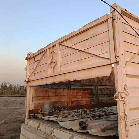 سلام عليكم عرابانه لبيع جناب اوربي  جناب ثابت ثلاثه دناكير تك جوبلس حرفش  كهربيات كامله  طول 13.60.. ***********سعر عل رقم هاتف 🫱🏽‍🫲🏻
