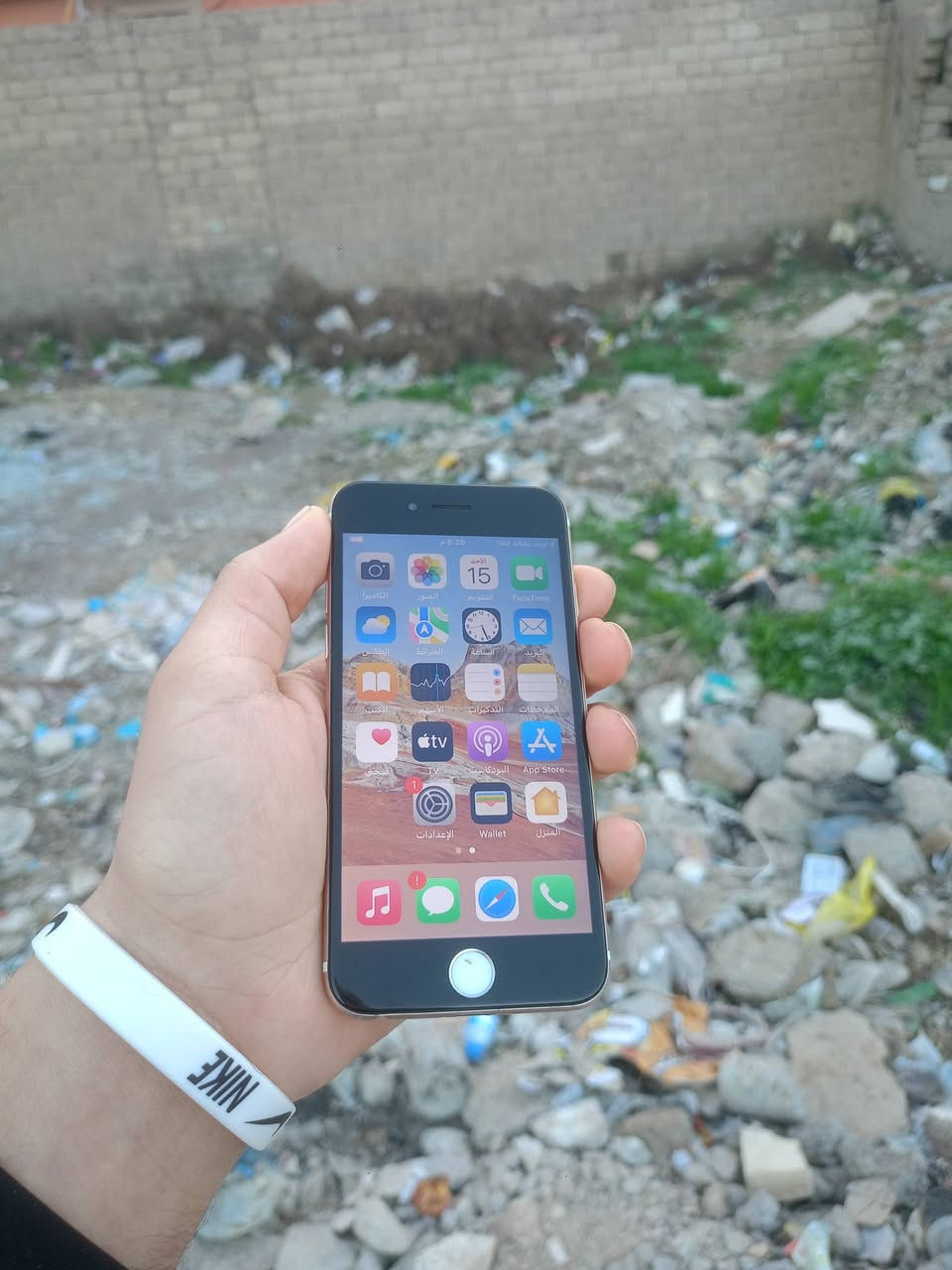 ايفون 6s مبدل شاشة وبطارية 100
ذاكرة: 64
السعر: 45 
كله شغال بدون خلل


**إذا كنت صاحب هذا الإعلان وتريد حذفه لأي سبب، رجاءا أرسل رسالة إلى الدعم الفني**