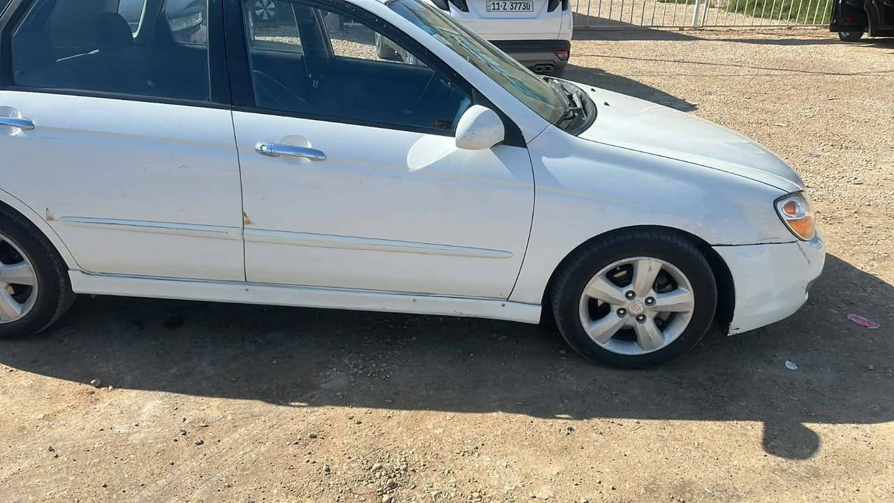 يا الله من رخصة الادمن سبكتره 2008 رقم بغداد إنكليزي مكينه 2000 بيها 3 قطع صبغ فقط رش كير ومحرك حداديه تخم تاير كله جديد تبريد شغال السعر 69وبيها مجال بصيط مكاني بابل قرب سيطرة الآثار رقم الهاتف ***********
