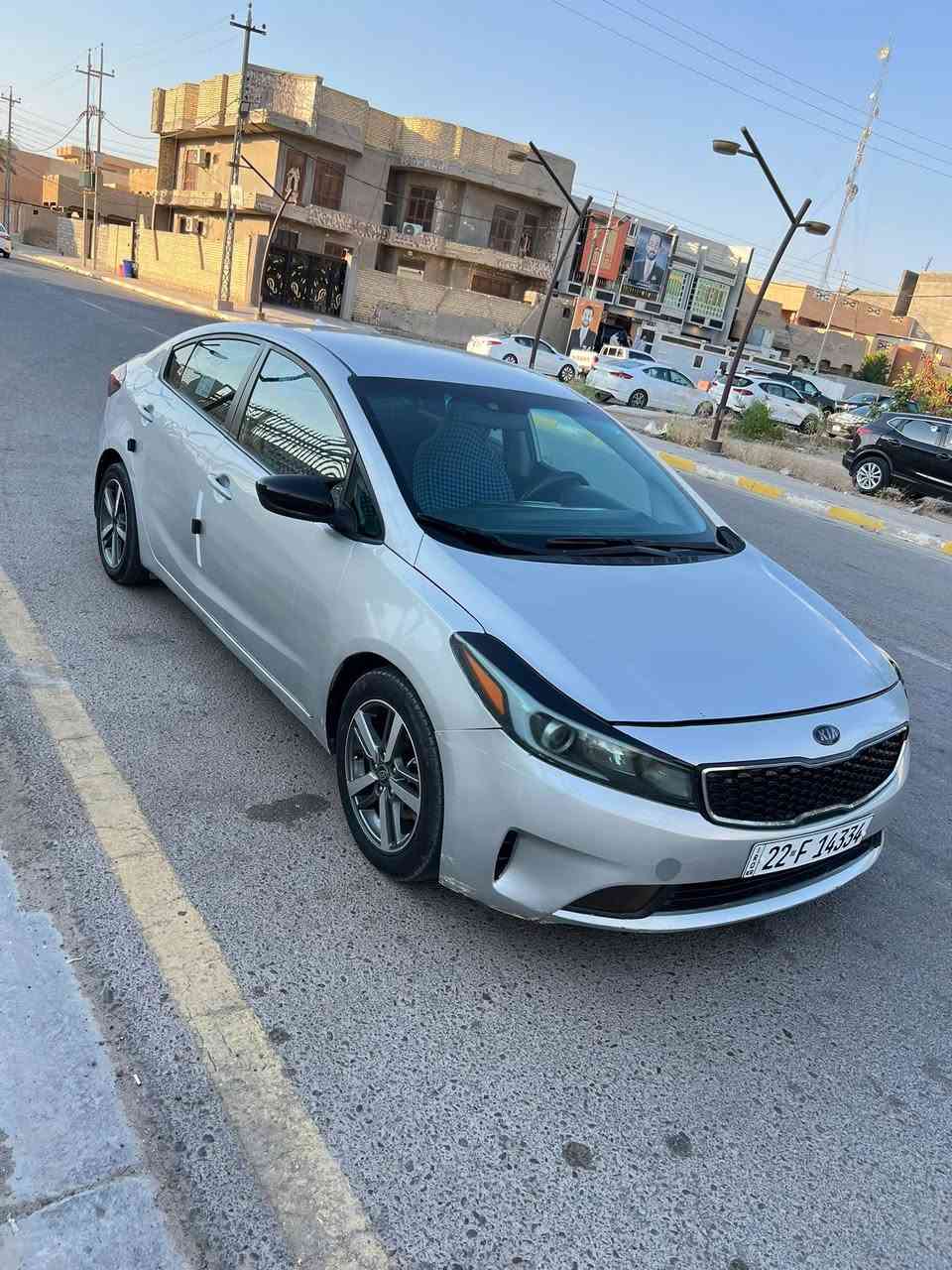 السلام عليكم كيا فورتي 2017 رقم اربيل تحويل ثاني يوم مكينه 2000 دوش المرغوب ستندر لا تبخير ولا تنقيص كير ايتي المرغرب. صدرها جديد خلفي امامي شرط  تبريد ثلج حادثه جاملغ وبنيد بيها تصليح بدايت للغد ومسحوب الشاصي بدايته بالعراق صاير بيها قطع صبغ ابيع احزااام. ماشيه حقيقي. 147 ميل غرفتها شركه مواصفات فول تحكم استيرن  شاشه اعطاال وشاشه دشبول بلاديه مال الشركه مع كامره خلفيه السعر مناسب ٨٨ بيها مجال بسيط للشراي بيع فقط. وعده ما ابيع ولا اقساط اريد نقد مكاني الفلوجه حي العسكري ***********
