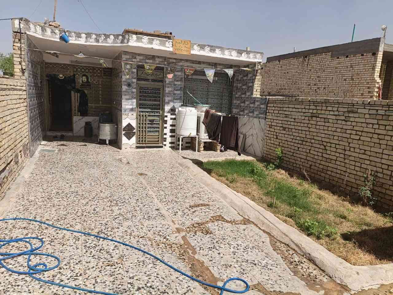 ‏بيت بالحميدية للبيع مساحة 260م واجيه 7ونص ونزال 35 مربع غرفتين واستقبال وحولي مطبخ حوش جبير عرض شارع 50م مقابل سياج حاكم زاملي بناء جديد 2025 *********** / ***********
