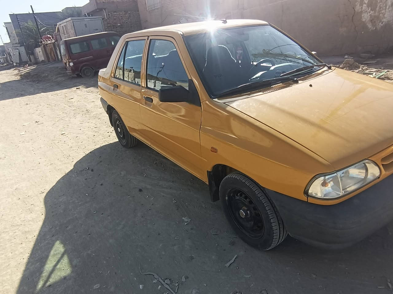 البيع مديل 21
كفاله عامه من كلشي 
مكاني الديوانية لمركز 
السعر 58 
بسمي سياره 
***********
