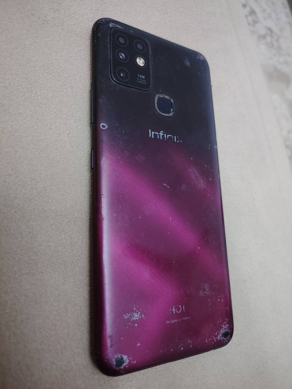 بۆ فرۆشتن: مۆبایلی Infinix HOT 10
بیرگە (مەمۆری): 128 گێگابایت

​ڕام: 4 گێگابایت

​پاتری: 5200 mAh

​باری مۆبایلەکە: مۆبایلەکە کاردەکات و کێشەی نییە، بەڵام بۆ ڕاستگۆیی (شاشە، پاتری، و شوێنی شەحنەکەی گۆڕاوە). پشتی مۆبایلەکەش کەمێک داخورانی پێوەیە وەک لە وێنەکاندا دیارە. بۆ بەکارهێنانی ڕۆژانە یان وەک مۆبایلی دووەم زۆر گونجاوە.

​نرخ: 65,000 دینار (کەمێک مەجالی تێدایە)

​شوێن: کەرکوک


**إذا كنت صاحب هذا الإعلان وتريد حذفه لأي سبب، رجاءا أرسل رسالة إلى الدعم الفني**