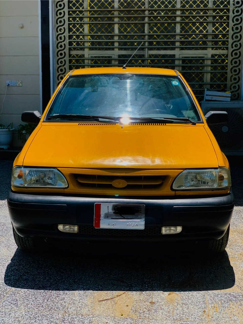 سلام عليكم
سايبه ٢٠١٦💛 
تخم تاير جديد 
حداديه جديده 
محرك لا تنقيص ولا تبخير 
سنويه صار يومين من سقطت 
تحويل ثاني يوم 
بيها صبغ  الباب وره السايق 
وجاملغ الامامي بارد بي 
تبريد شغال بس نقص غاز فقط 
مكينه وكير مكفولات
مكاني كربلاء 
الاستفسار ***********
