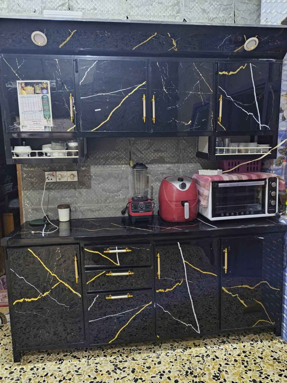 البيع كاونتر والملحق مترتين والسنك متر ونص سعر ب350وبي مجال


**إذا كنت صاحب هذا الإعلان وتريد حذفه لأي سبب، رجاءا أرسل رسالة إلى الدعم الفني**