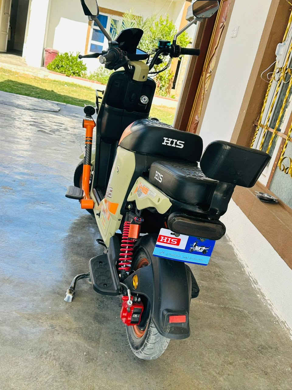 سلام عليكم  
موطور شحن للبيع
 
خمس بطاريات حجم البطاريه 16انبير

السعر 550و بيه مجال 
ه‍ ***********
