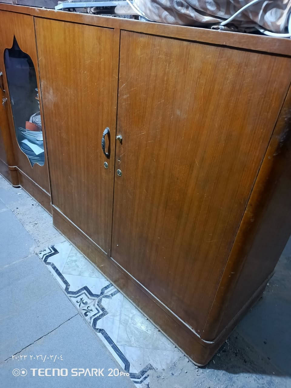 السلام عليكم
* بوفيه تسكام للبيع 
* نضافه 90% جديده فقط يرادله يدات وقفاله 
* المكان الكوفه 
* شرط تسكام 
** الرقم ***********
* السعر عل الخاص
