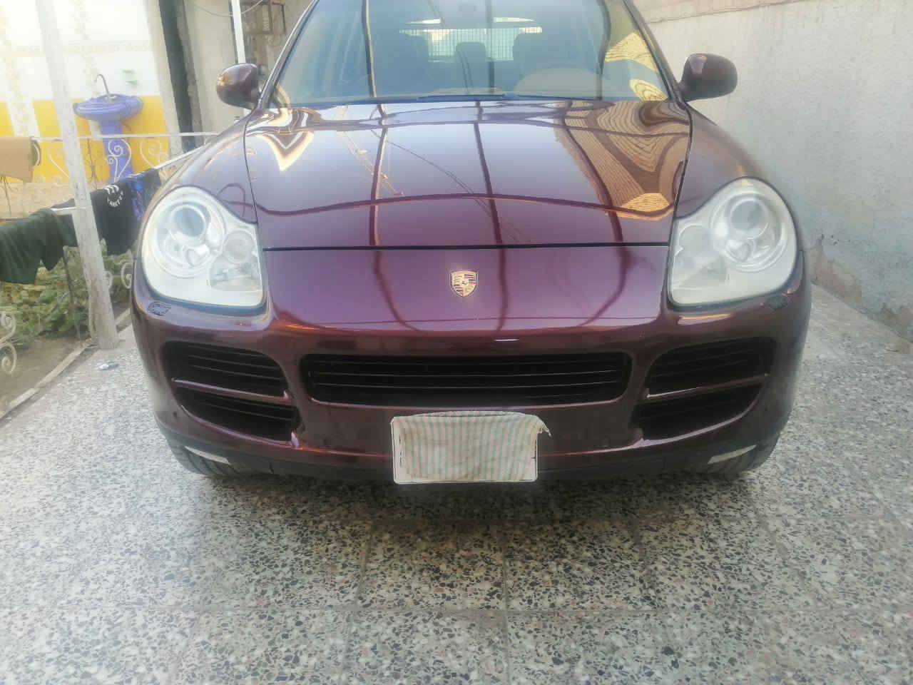 سلام عليكم سيارة (بورش) موديل 2007
حديده مكفوله من الكص مكفولة من الظربه والصبغ  محرك 8 سلندر عنوان بغداد منطقه الشعب 
سعرها 70 
استفسار أكثر ***********
