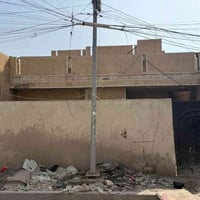 للبيع 120 متر قطع غرفتين موم صاله مطبخ خدمات واجهة 6 ونزال 20 موقع حي ...