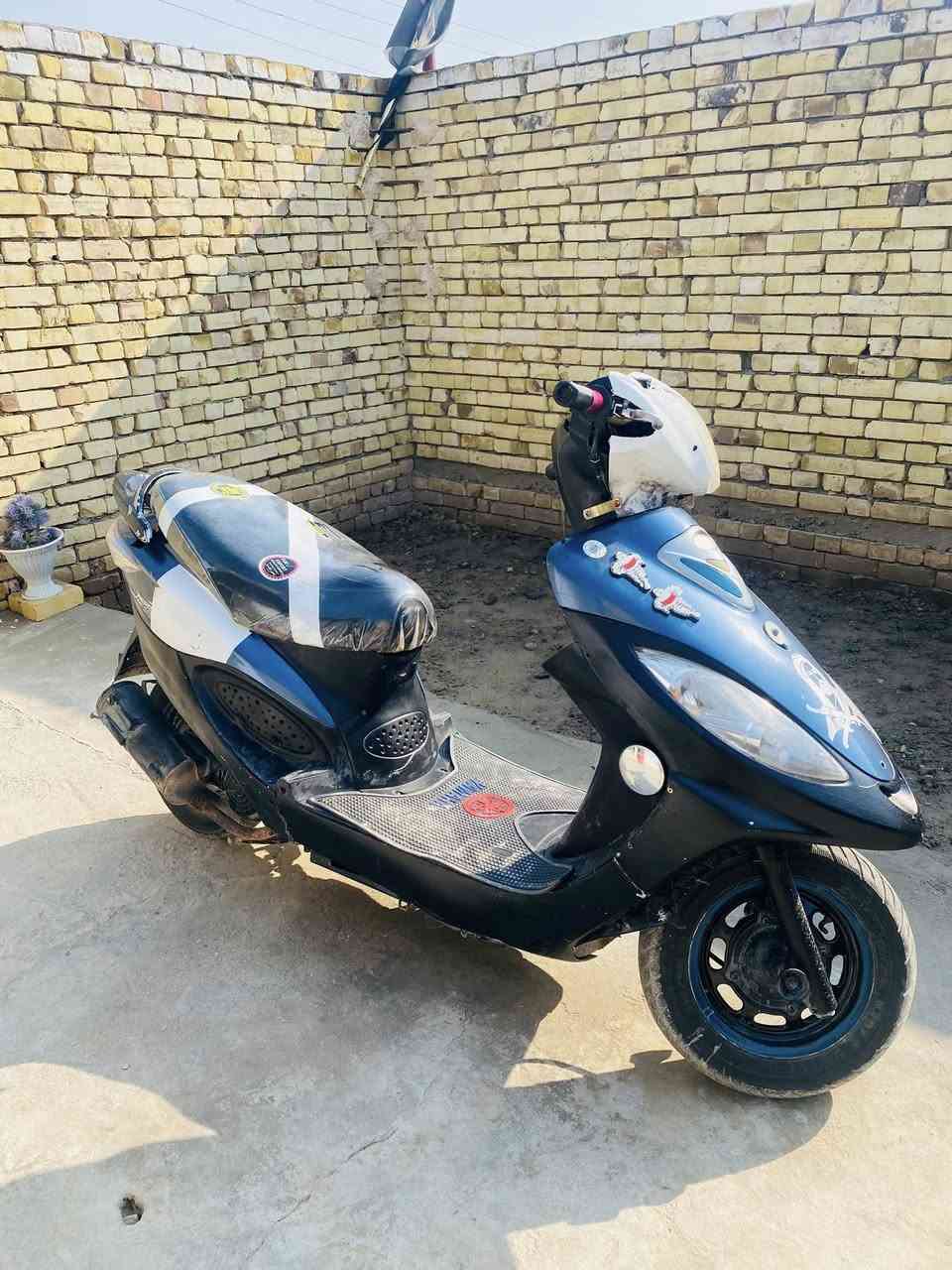 سلام عليكم دراجه كامكو مفتوحه للبيع 
بسعر 450 وبيها مجال قليل
الاستفسار مراسله الحساب 
او الاتصال ***********
