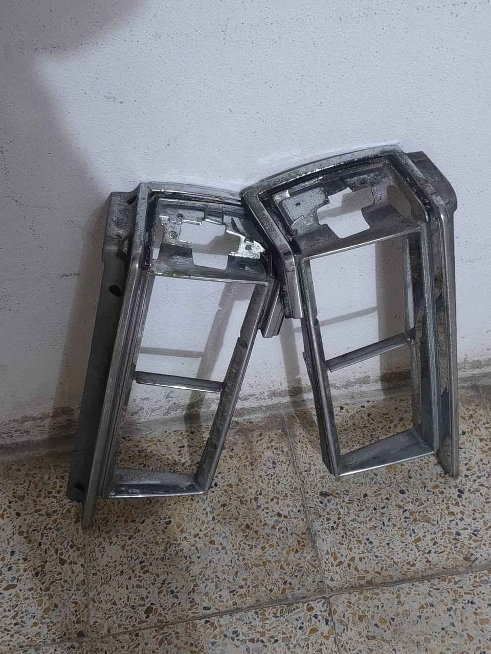 السلام عليكم عطر  لا يتات. كرونا 81 اصليات مكاني موصل  *********** واتساب أو ع الهاتف الاتصال
