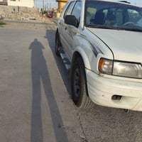 اسوزو روديو • ٢٠٠٠ • رقم اربيل