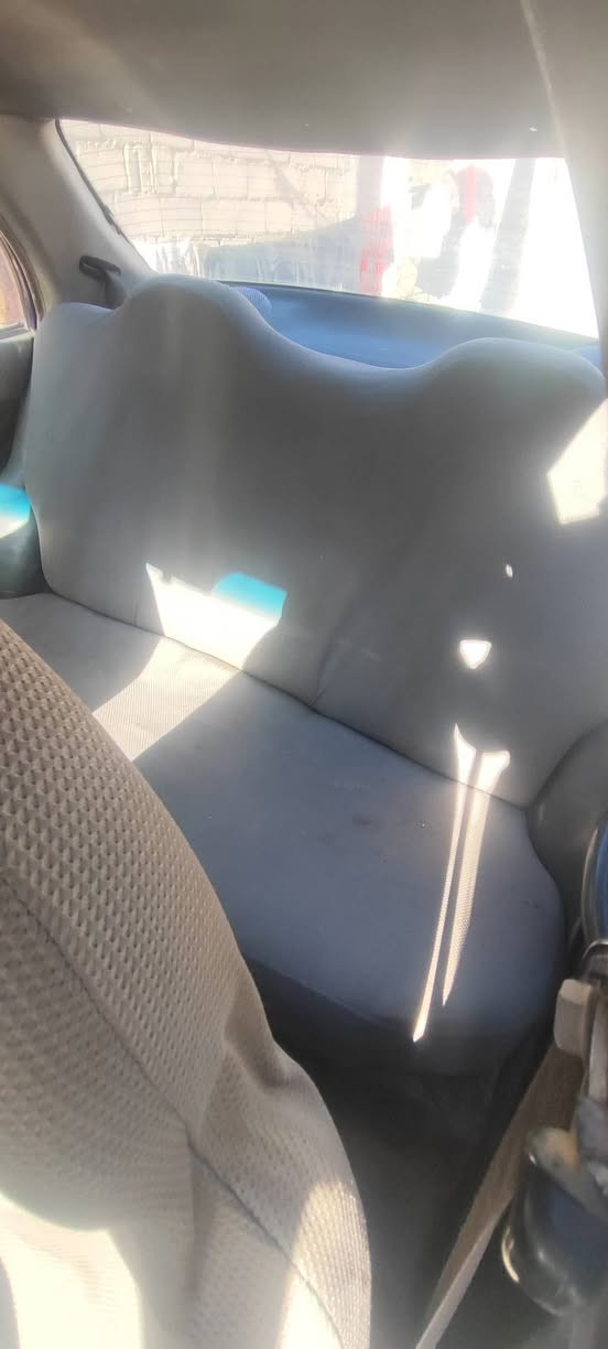 سياره اكسنت موديل 95نضيفه ومرتبه كير ومكينه وحداديه كهربايات كلها شغاله ونضيفه سنويتها ساقطه ***********
