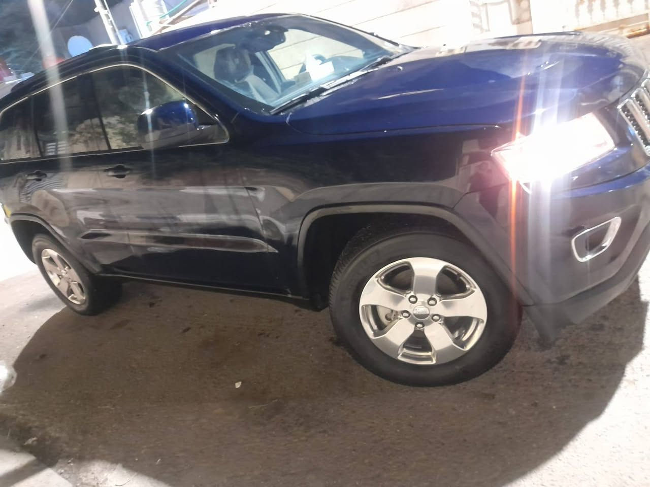 السلام عليكم جيب  ادوات ادوات  كصه جنطه             لاريدو مديل ١٥دخول جديد سياره جديده بمعنه الكلمه مكينه ٣٦٠٠ المرقوبه  تحكم ستيرن جهتين شفتات شاشه جبيره تبريد تدفه بصمه تشغيل بصمه بيبان حداديه تخم تاير مال بيت مامتعوبه  مكان بصره السعر ٨٥ وبيه مجال للطيبين للاستفسار ***********
