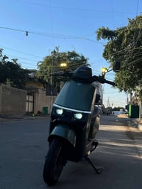 دراجه شحن للبيع النوع تيسلا أو تالج المواصفات 3 سرع عداد حقيقي مو مثل ...