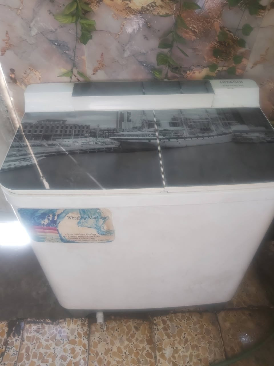 عسالة للبيع استعمال شي قليل السعر 75 الف ***********
