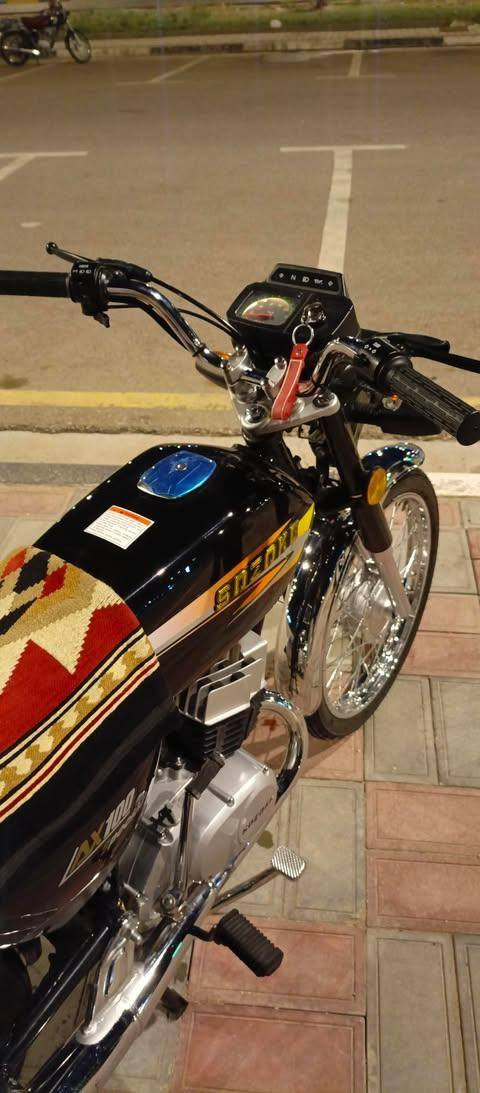 السلام عليكم للبيع دراجه سازوكي لون اسود موديل 2025طالعه بل 2026 مكاني كربلاء حي العامل الشراي يجي خاص


**إذا كنت صاحب هذا الإعلان وتريد حذفه لأي سبب، رجاءا أرسل رسالة إلى الدعم الفني**