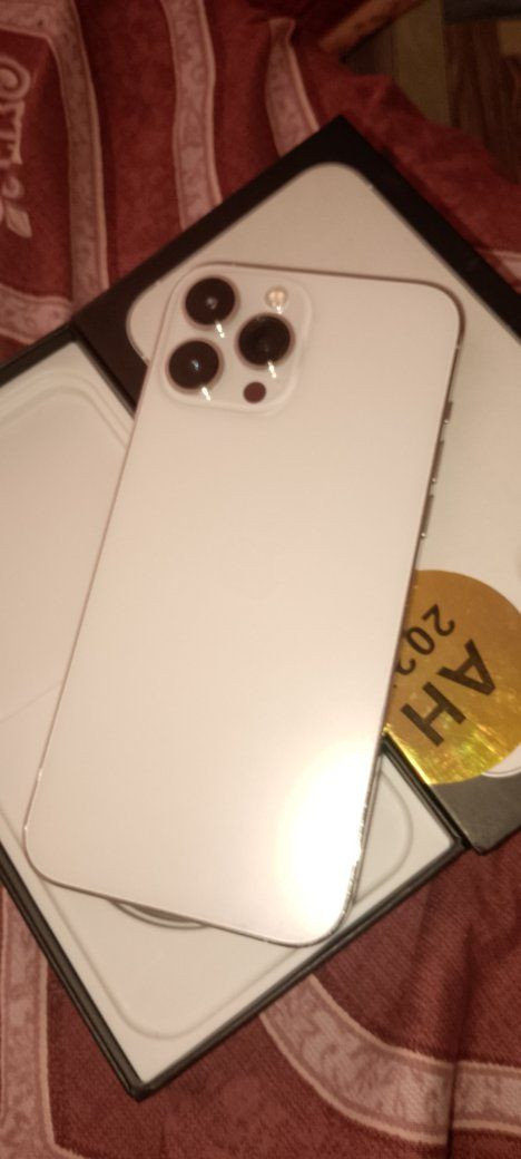 سلام عليكم يفون 13برو ماكس مكفول من زلق بطاريه 87ذاكره 256كامل ملحقاته سعر 725وبي مجال مكان شطره ‏‪***********‬‏
