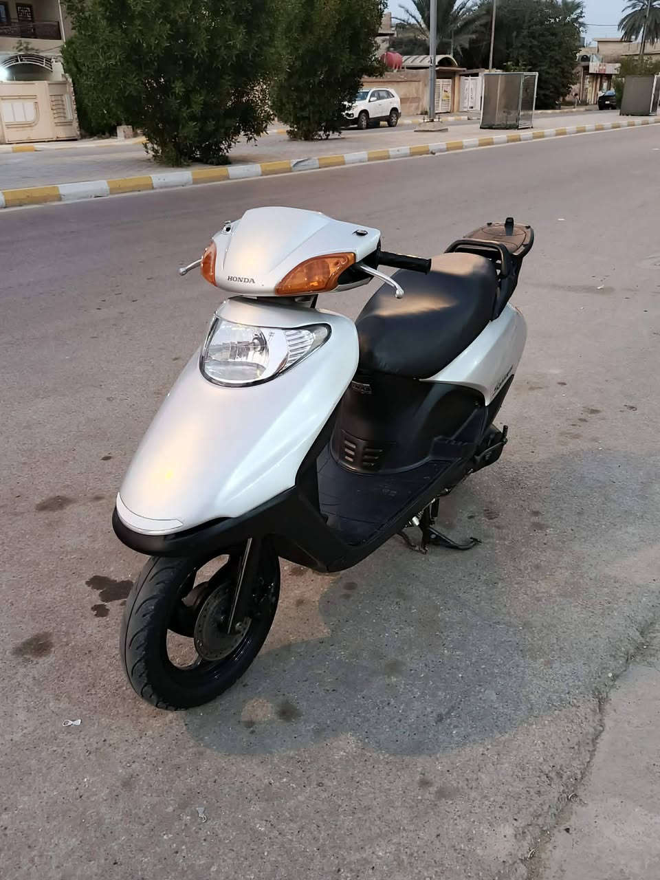 دراجه سبيسي البيع رمبه صاره شعر من طلعت من الرمبه دراجه مكفوله كفاله عامه من اي شي وكله اصلي مكان كوت داموك  السعر على رقم موبايل *********** خاص مارد بس رقم
