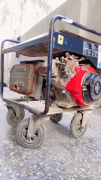مولد للبيع أقصى 5كيفي محول غاز المولد شغال بس صار فتره متروك  سعره 125...