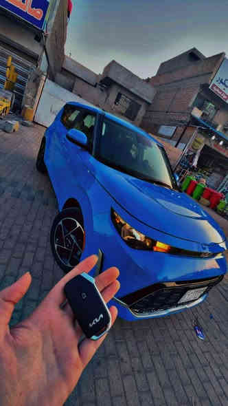 صول مديل 23لون مميز فووول واحد ع واحد
فتحت سقف بصمة تشغيل
مكينه الفين دوش
وبعد هواي تفاصيل بيها السياره جاهزا مابيها نقص
رقم بغداد بأسمي    مكان السياره بغداد حي جميلة
السياره ماشية 29 وشوية
*********** بغداد
