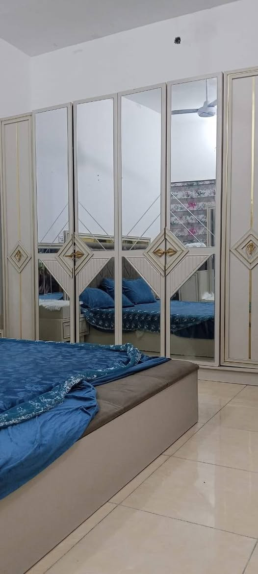 غرفة تركية للبيع السعر ٧٥٠ وبيهه مجال الاتصال على الرقم ***********
