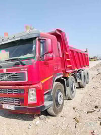 فالفو شيطان مكفول من كلشي موديل 2003مكاني كوت الشراي يتصل 07732093194