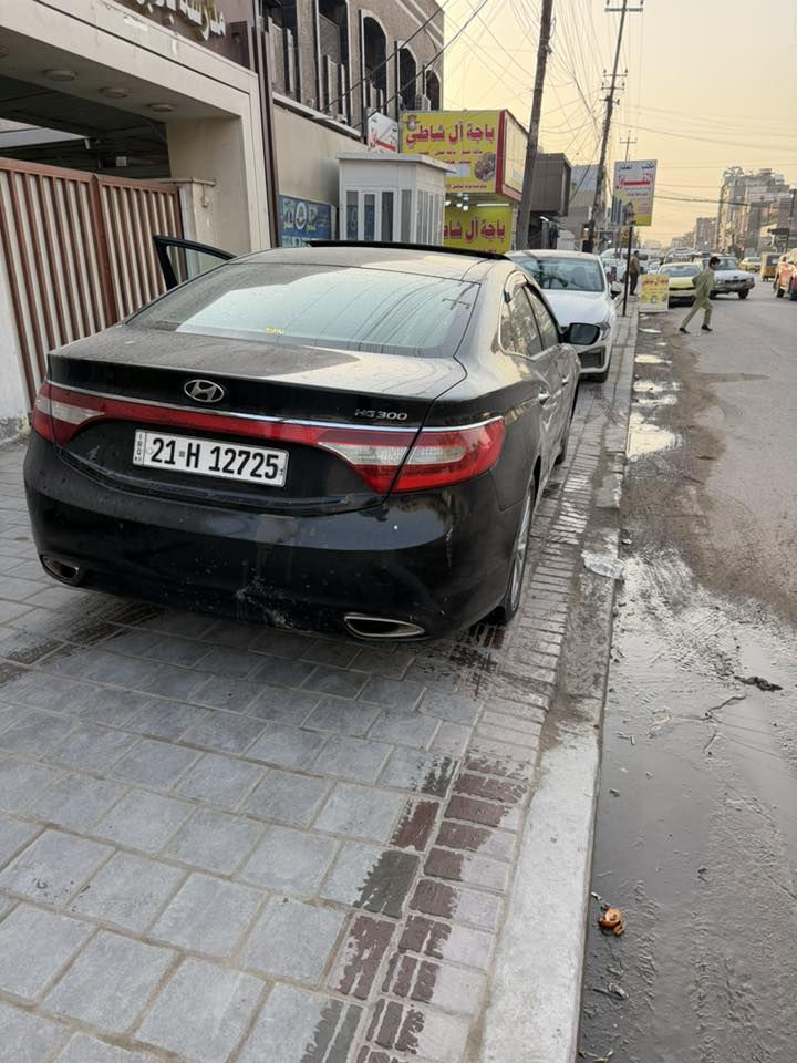 السلام عليكم هونداي ازيرا للبيع (بدون مراوس) موديل 2012خليجي فول مواصفات VIP رقم السياره سليمانية بااسمي تحويل ثاني يوم
مواصفات السيارة 
(1) بصمة+ حساسات
(2) بنراما+ تحكمات ستيرن
(3) قطعتين تبريد+ كامرة خلفية
(4) اشاير بل مري ومري شفط+بصمةابواب
(5) كشنات جلد وكهرباء+ ويل كب
(6) مكينة (٦) ستة سلندر 
(7) كير درجة اولى
(8) صدر وتبريد وتدفئة 
(9) ميكانيكيات وكهربائيات وحدادية ١٠٠/١٠٠
(10) داخل غرفة جديد
(11) السيارة جاهزة مابيها اي نقص
(12) السعر ( ١05)
***********
