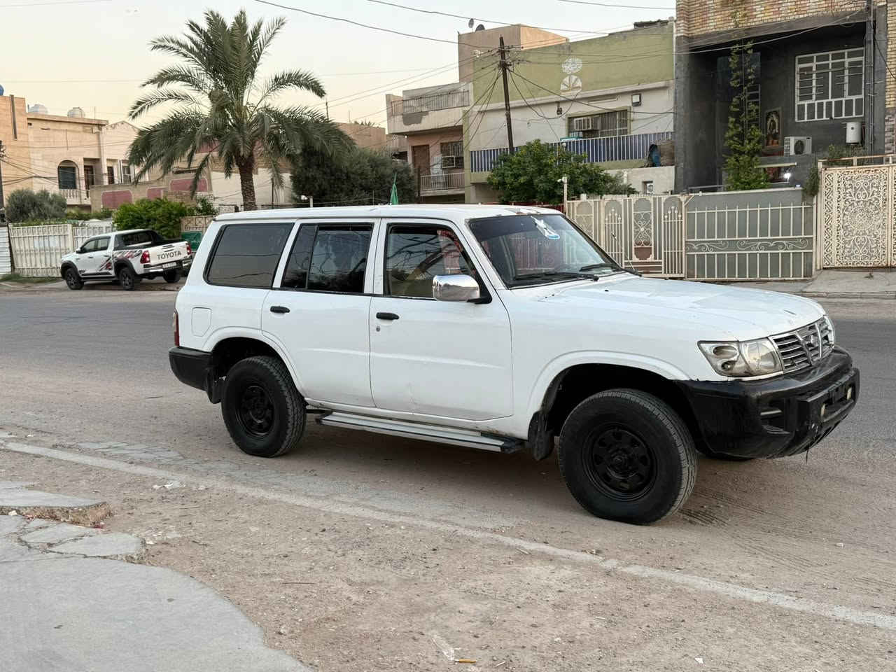 سلام عليكم نيسان باترول 2003مزاد وزاره داخليه 
مكينة 4500بلادي 
ادامة كاملة على منظومة البانزين 
باتري جديد 
منظومة مال تبريد كله جديد ثلج 
كير ✯ ؏ـٱډʊ̤  
4*4شغال وكامل 
تخم تاير جديد 
لايت زنون 
السعر 60بيهة مجال للطبيبين
مكان سيارة بغداد البلديات 
للاستفسار ***********
