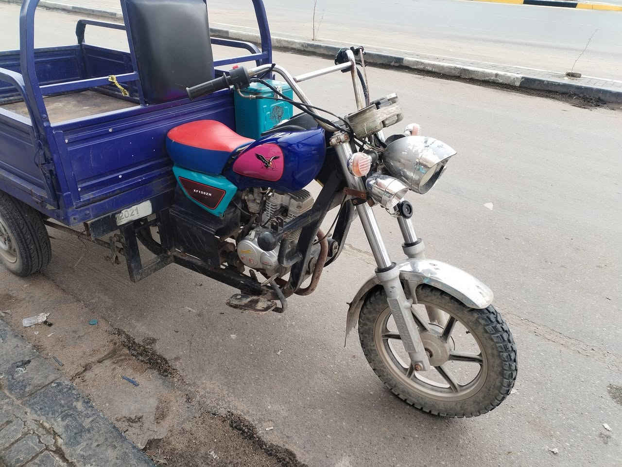 السلام عليكم ستوته كربلائيه مديل 2021 سنويه ضفيرة جديده دبلات جديده بدي مصبوغ الشاصي كفاله سعر مليونين وبيه مجال رقم ***********
