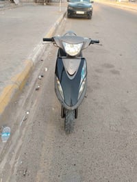 ماكس عدلة • حاوية