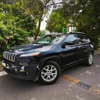جيب شيروكي لاتيتيود 2014 ✅  سعرها ادخل ع رابط https://t.me/carssofiraq...