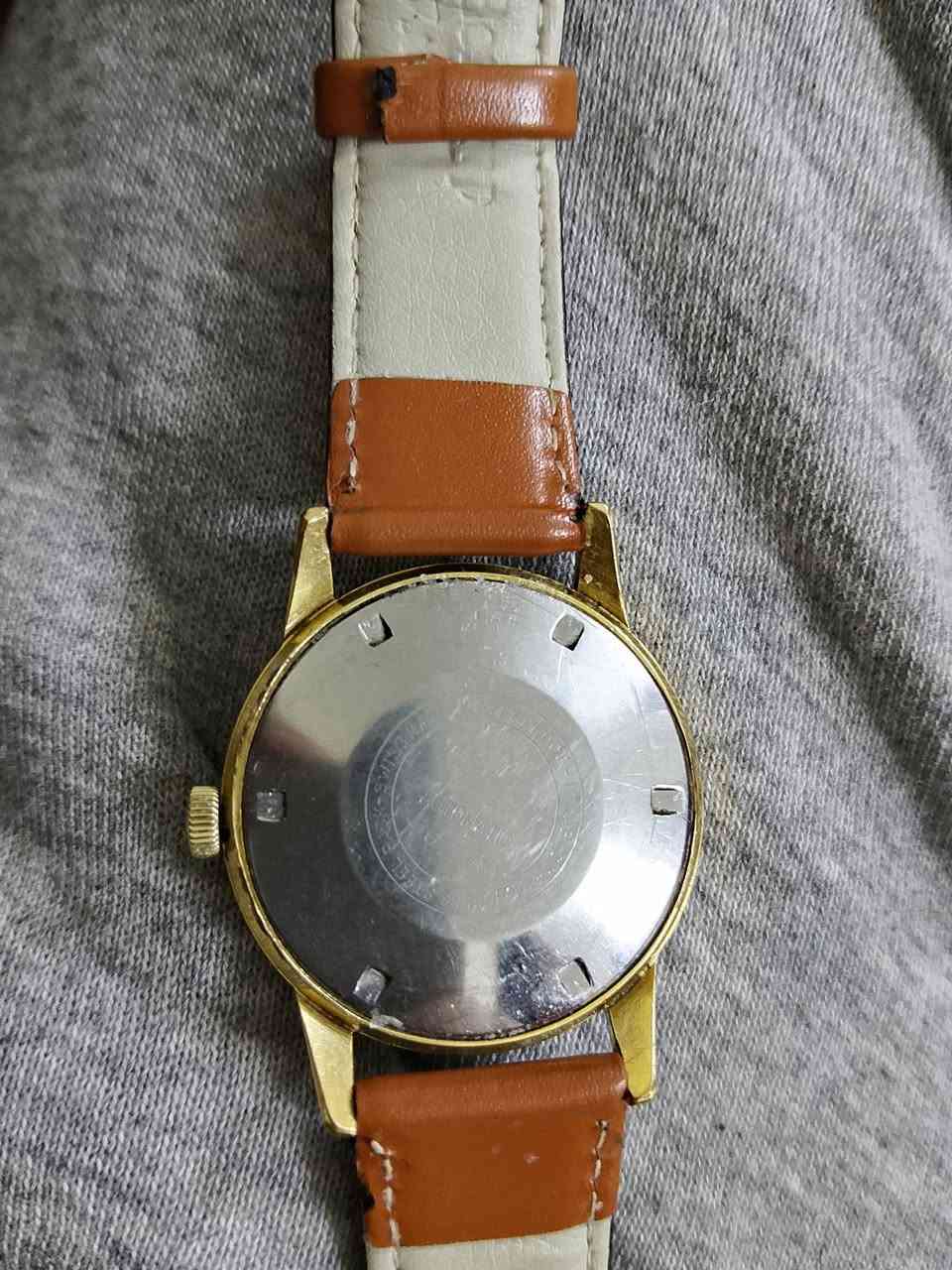 السلام عليكم اخواني للبيع ساعة بليندا سويسري اصلي اتوماتيك الساعة لوك 25حجر السعر 110شامل التوصيل


**إذا كنت صاحب هذا الإعلان وتريد حذفه لأي سبب، رجاءا أرسل رسالة إلى الدعم الفني**