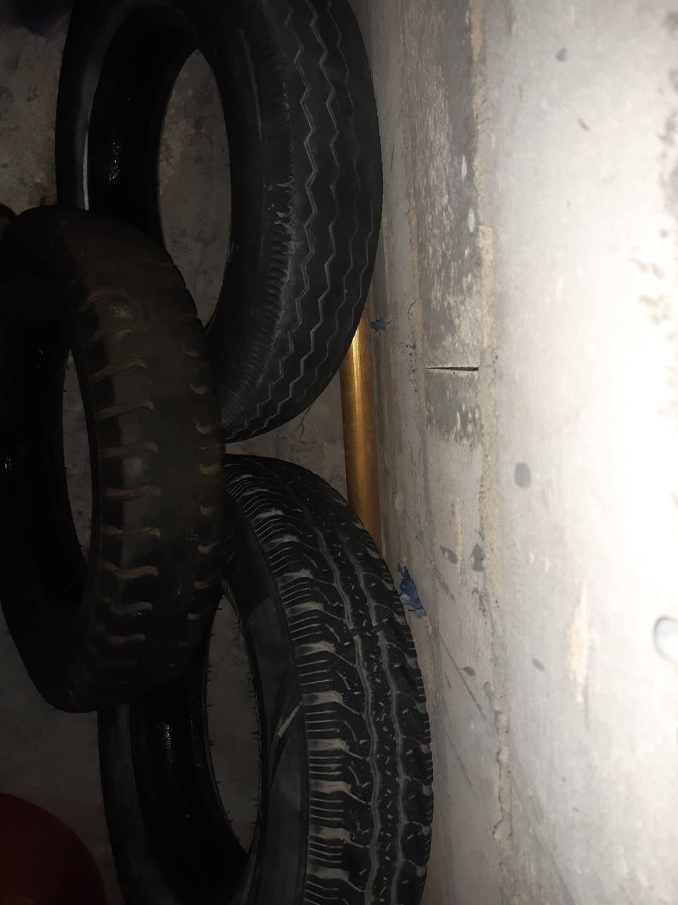 سلام عليكم تايرات ستوته صلطان نضيفات كلش تاير مع ويل جوبلس كامل جيب وشد السعر الويل مع الكامل مع التاير 30
3زواج دواير كلهن 20
هذ رقمي ***********
