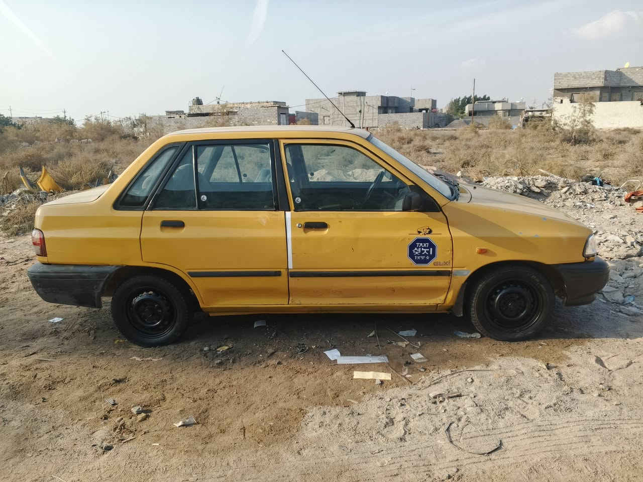 السلام عليكم سايبه مديل 2014مكفوله من الضربه مكينه كير تخم تاير حداديه جديده برنكيت بلاد جاهزرقم بصره تحويل ثاني يوم لسعر 19وبيها مجال الاتصال عل رقم ***********المكان البصره كرمه علي ***********
