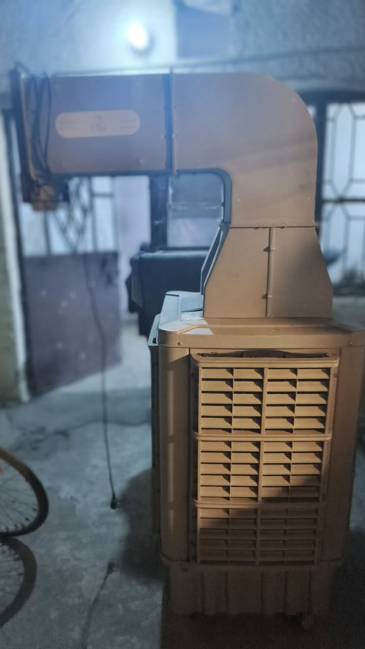 كونفيرا جنرا3سرعات سعرها 250الف مكاني حي العامل رقم الهاتف ***********
