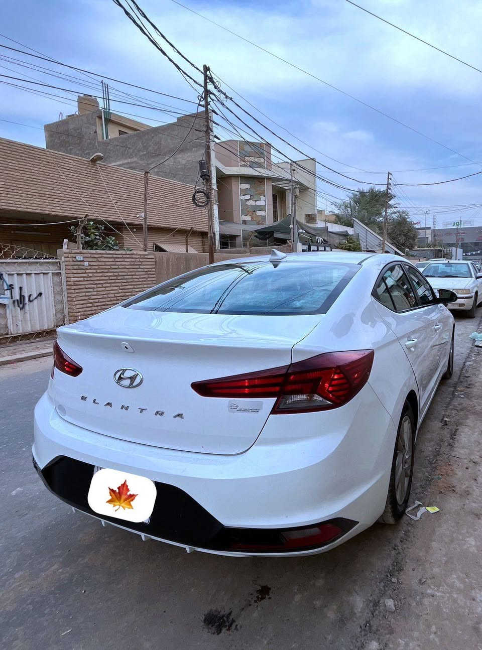 السلام عليكم من رخصه الادمن المحترم
النترا وارد امريكي 2020 للبيع او المراوس 
حادث السياره دعاميه اماميه فقط 
الكير AT والسياره ليبل واحد 
ماشيه 71 ميل 

السعر : 145 ورقه وبيه مجال بسيط للشراي

 رقم الهاتف : ***********
