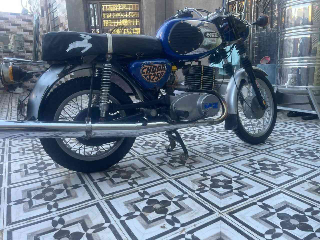 للبيع 81رقم وسنويه بس بدون راعي 
محرك كصه لو2لو3 كهربائيات كله شغاله دراجه جاهزه وين ماجان اطلع بيه 
العنوان بابل القاسم السعر 850 الف مكاتبه فقط بدون تحويل ***********
