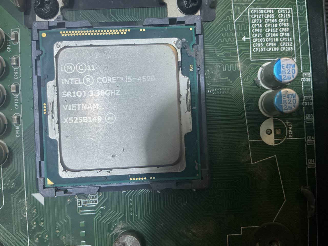 السلام عليكم بورد dellومعالج i5جيل رابع ورامات سعرهن ويه التوصيل ٥٠ الف


**إذا كنت صاحب هذا الإعلان وتريد حذفه لأي سبب، رجاءا أرسل رسالة إلى الدعم الفني**