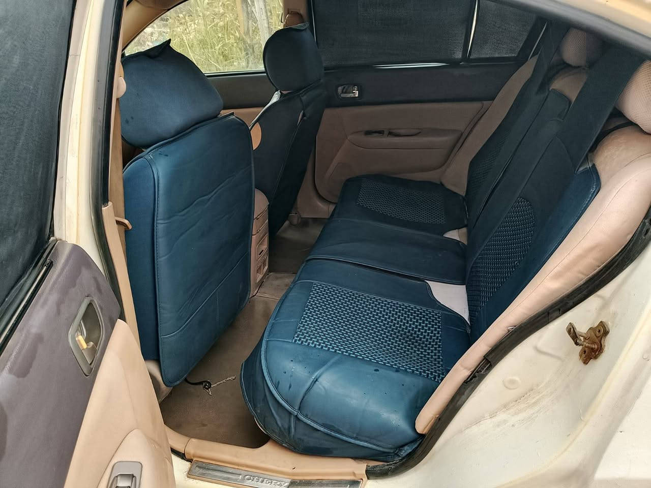 سلام عليكم
للبيع شيري A5 
مديل ١٢ كير مكينه مكفولات تخم تاير 
رقمها نجف نكليزي تحويل مباشر سياره نضيفه 
دواخله احلا من صور. سعر ٤٠ مكاني كربلاء 
***********وتساب
